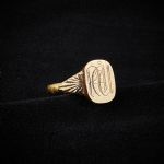 1398 9302 SIGNET RING